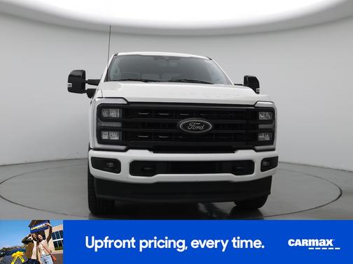White 2024 Ford F-250 Lariat