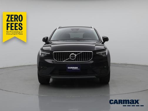 Black 2025 Volvo XC40 B5 Plus Bright Theme