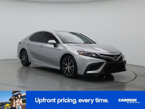 Silver 2024 Toyota Camry SE