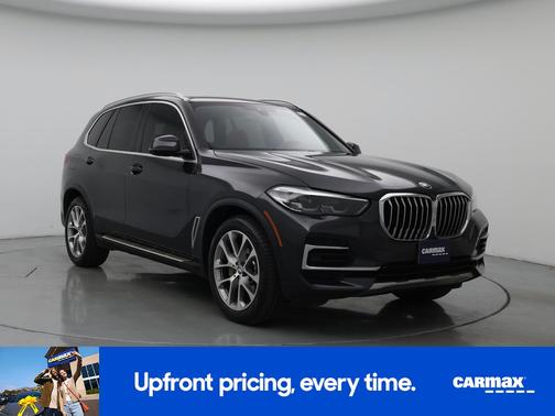 Gray 2023 BMW X5 xDrive40i