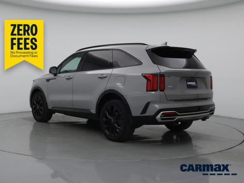 Gray 2022 Kia Sorento SX