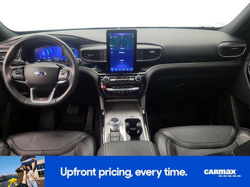 Silver 2022 Ford Explorer ST