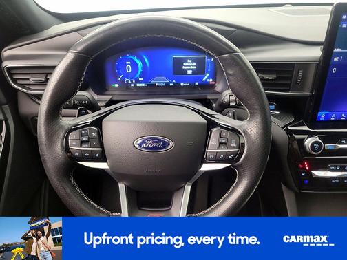 Silver 2022 Ford Explorer ST