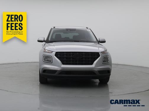 Silver 2021 Hyundai VENUE SE