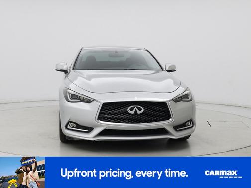 2017 INFINITI Q60 Premium