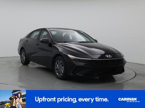 Black 2024 Hyundai ELANTRA SEL