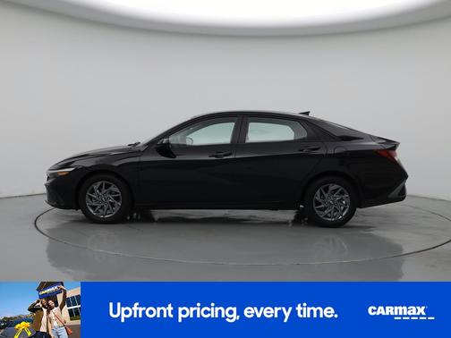 Black 2024 Hyundai ELANTRA SEL