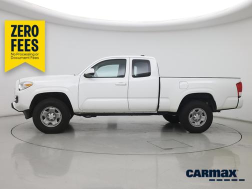 White 2017 Toyota Tacoma SR