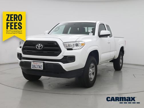 White 2017 Toyota Tacoma SR