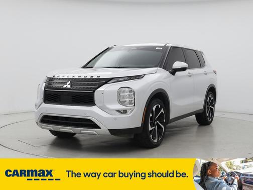 2022 Mitsubishi Outlander SE