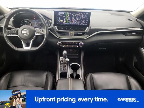Black 2023 Nissan Altima SR