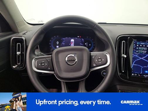 Black 2025 Volvo XC40 B5 Plus Dark Theme