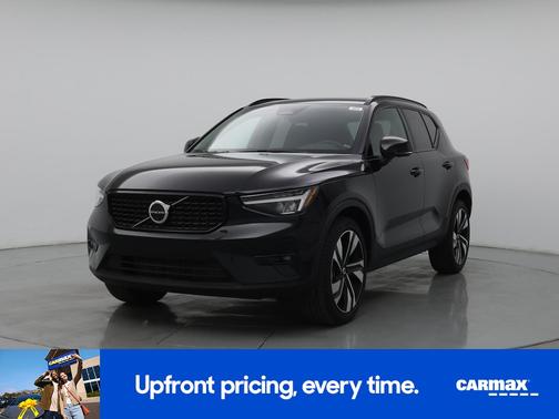 Black 2025 Volvo XC40 B5 Plus Dark Theme