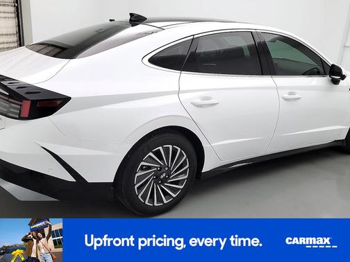 2024 Hyundai SONATA Hybrid Limited