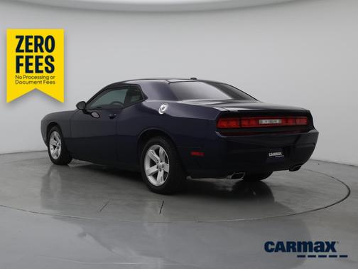 Blue 2014 Dodge Challenger SXT