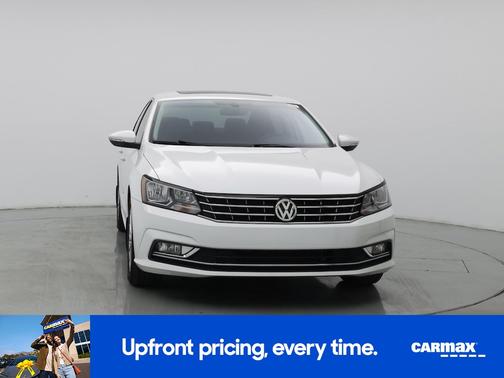 White 2016 Volkswagen Passat SE w/Tech