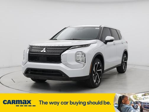 2022 Mitsubishi Outlander ES