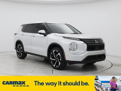 2022 Mitsubishi Outlander ES