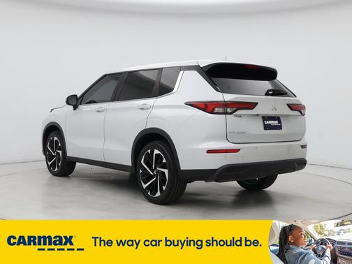 2022 Mitsubishi Outlander ES