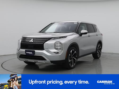 Gray 2024 Mitsubishi Outlander SE