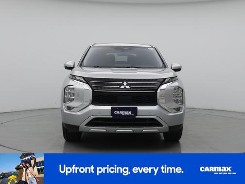 Gray 2024 Mitsubishi Outlander SE