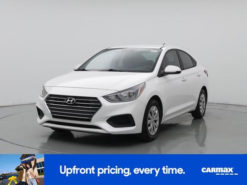 White 2020 Hyundai Accent SE