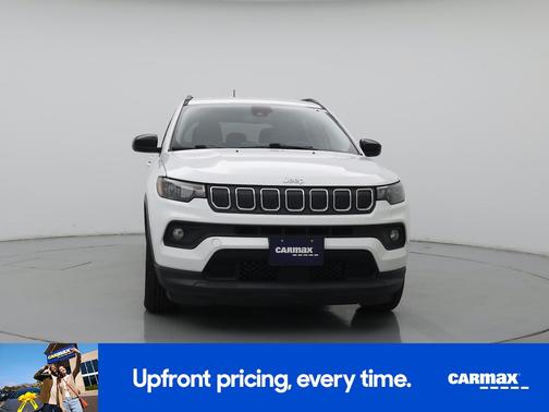 White 2022 Jeep Compass Latitude