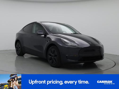 Gray 2024 Tesla Model Y Long Range