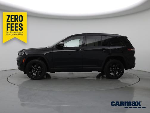 Black 2022 Jeep Grand Cherokee Altitude
