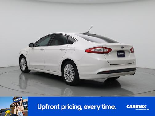 White 2016 Ford Fusion Energi SE