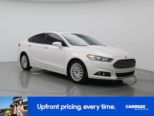 White 2016 Ford Fusion Energi SE
