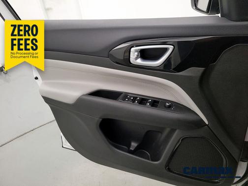White 2025 Jeep Compass Limited