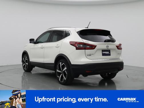 White 2022 Nissan Rogue Sport SL