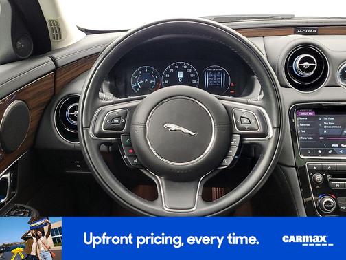 White 2019 Jaguar XJ R-Sport