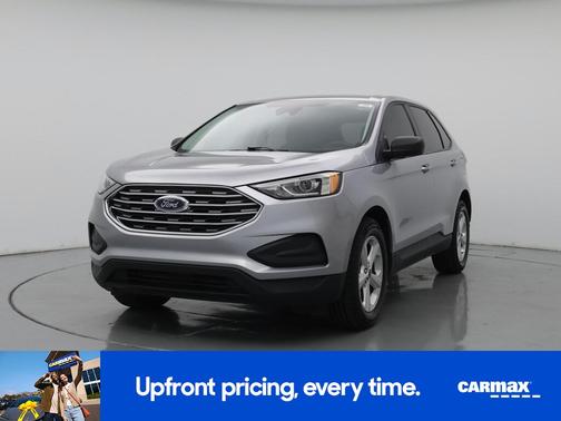 Silver 2022 Ford Edge SE
