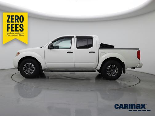 White 2016 Nissan Frontier Desert Runner