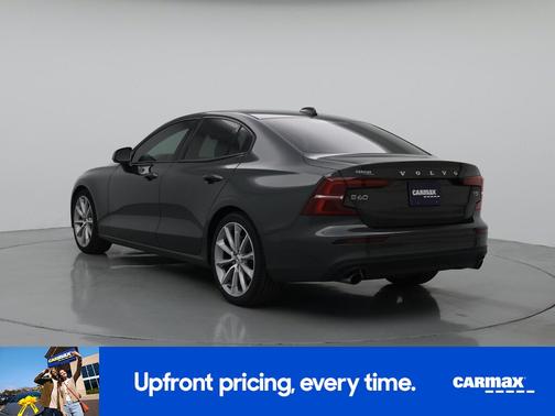 2020 Volvo S60 T5 Momentum
