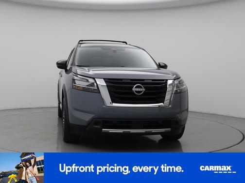 Gray 2024 Nissan Pathfinder Platinum