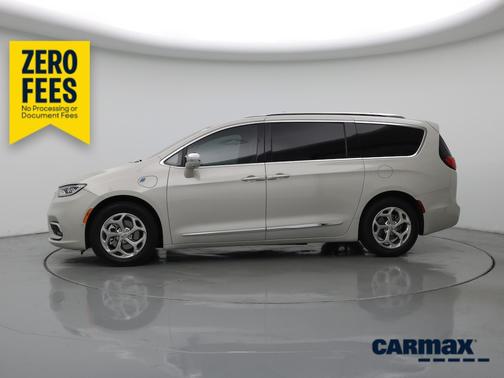 White 2021 Chrysler Pacifica Hybrid Limited