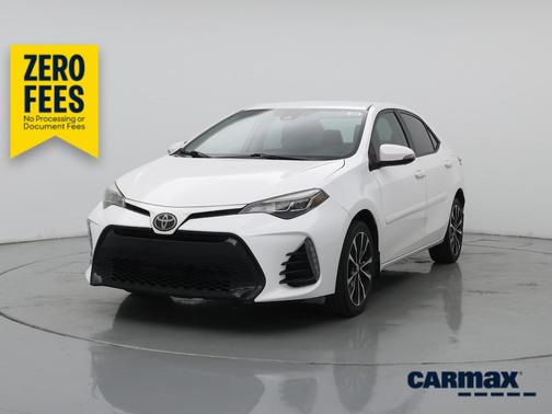 White 2017 Toyota Corolla SE