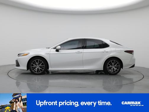 2021 Toyota Camry Hybrid XLE