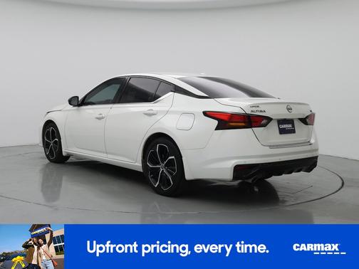 White 2023 Nissan Altima SR