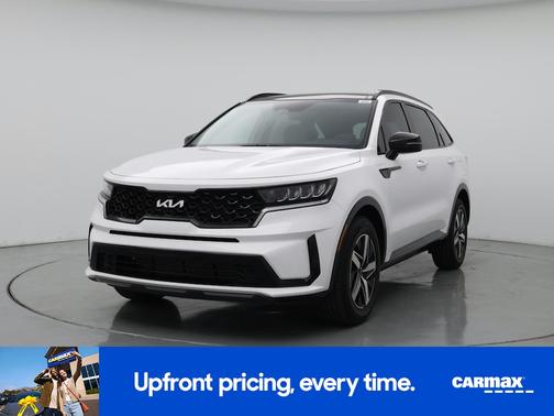 White 2023 Kia Sorento S