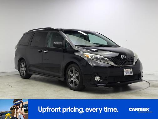 Black 2017 Toyota Sienna SE Premium