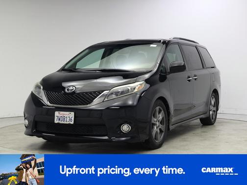 Black 2017 Toyota Sienna SE Premium