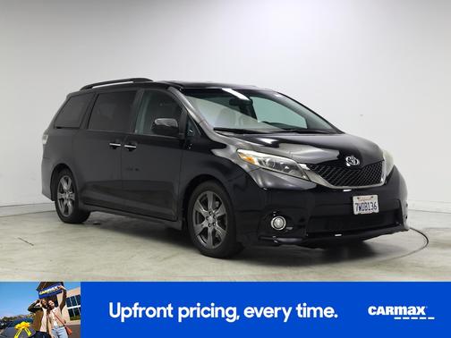 Black 2017 Toyota Sienna SE Premium