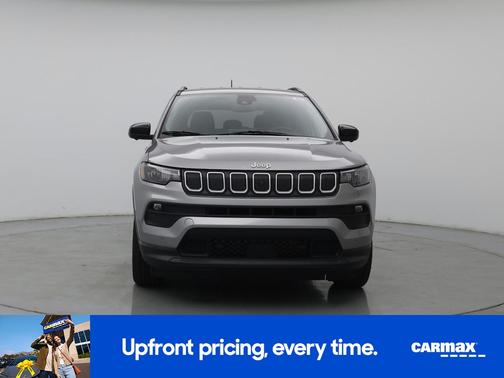 Silver 2022 Jeep Compass Latitude