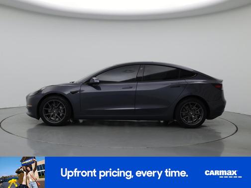 Gray 2022 Tesla Model 3 Long Range