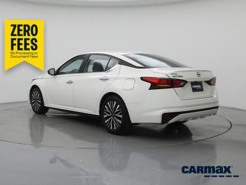 White 2025 Nissan Altima SV