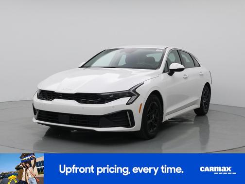 White 2025 Kia K5 LXS